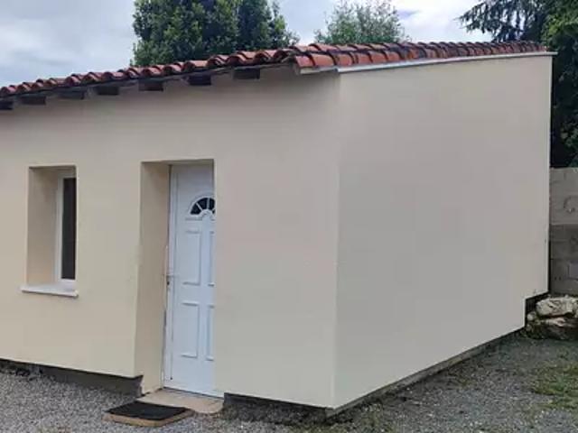 Saint Martin de Saint Maixent 79400 Location maison 2 pièces t2 au dernier étage