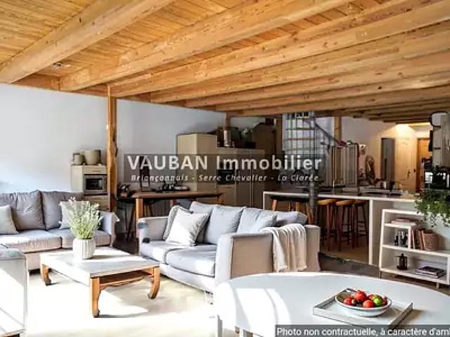 Saint Martin de Queyrières 05120 Achat / Vente appartement 4 pièces t4 au dernier étage