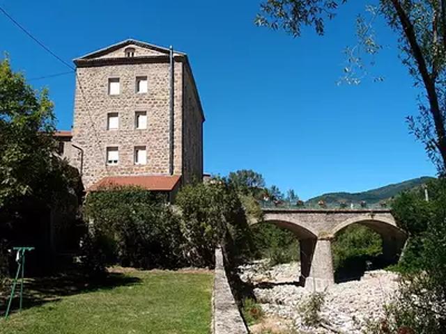 Saint Martin de Valamas 07310 Location appartement 4 pièces t4