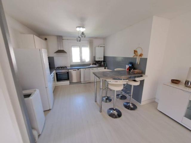 SAINT MARTIN D'HERES 46 Avenue Potié, appartement de 4 pièces