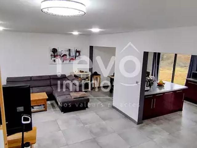Saint Martin du Fouilloux 49170 Achat / Vente maison 8 pièces t8 au dernier étage terrasse