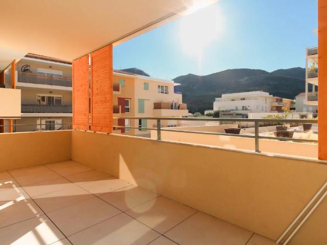 Saint Martin du Var/3P 62 M²/Terrasse/Parking