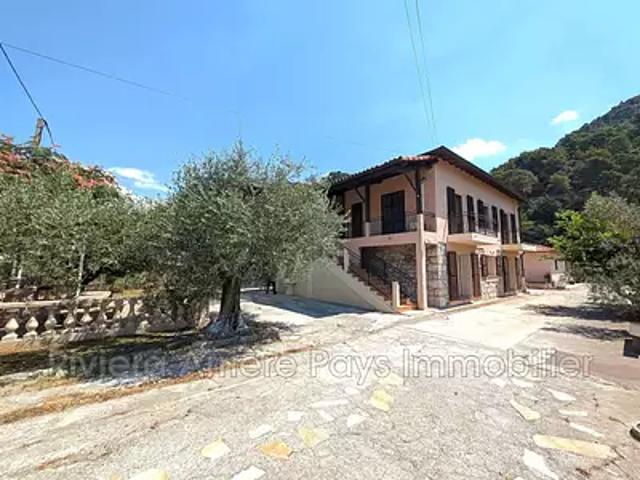 Saint Martin du Var 06670 Achat / Vente maison 8 pièces t8 parking
