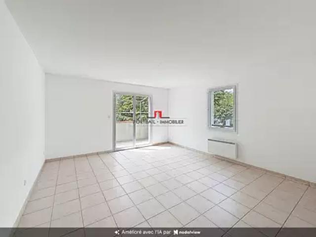 Saint Martin Lacaussade 33390 Achat / Vente appartement 3 pièces t3 au dernier étage piscine
