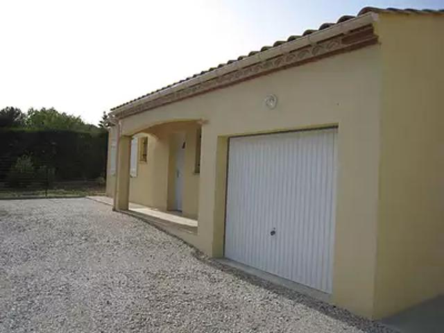 Saint Martin Lalande 11400 Location maison 4 pièces t4 au dernier étage terrasse