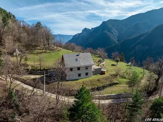 Saint Martin Vésubie 06450 Achat / Vente maison 4 pièces t4