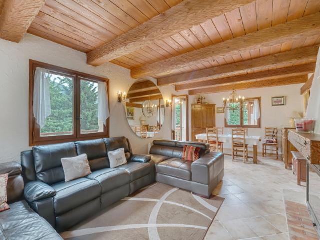 Saint Martin Vésubie Chalet avec appartement indépendant e