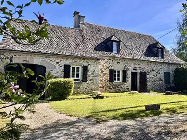 Saint Martial Entraygues 19400 Achat / Vente maison 4 pièces t4 au dernier étage