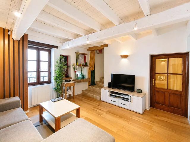 SAINT MARCEL LES SAUZET – Charmante maison de village T3 – 90