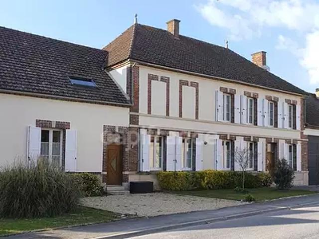 Saint Mard lès Rouffy 51130 Achat / Vente maison 14 pièces t14 piscine jardin