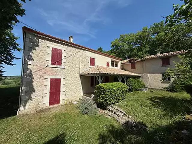 Saint Maurice de Lestapel 47290 Achat / Vente maison 11 pièces t11 au dernier étage