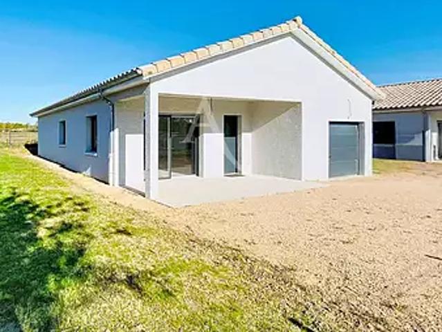 Saint Maurice de Satonnay 71260 Achat / Vente maison 4 pièces t4 au dernier étage