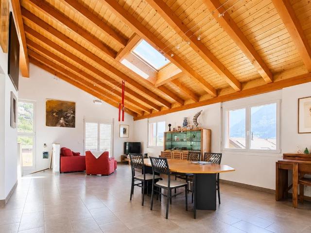 Saint Maurice | Geräumige Familienvilla mit Garten und Panoramablick