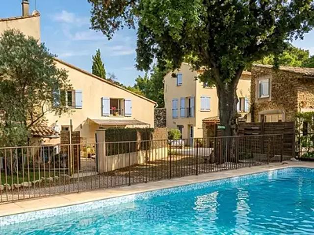 Saint Maximin la Sainte Baume 83470 Location maison 3 pièces t3 piscine jardin