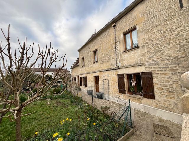 SAINT MAXIMIN 2 APPARTEMENTS EN PARFAIT ETAT