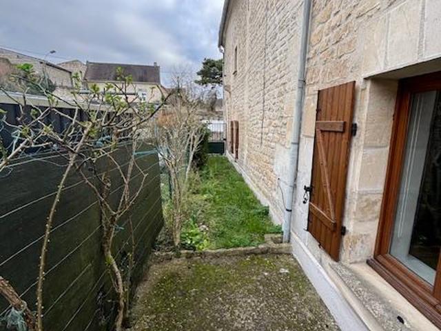 SAINT MAXIMIN 2 APPARTEMENTS EN PARFAIT ETAT