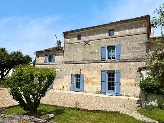 Saint Même les Carrières 16720 Achat / Vente maison 5 pièces t5 jardin