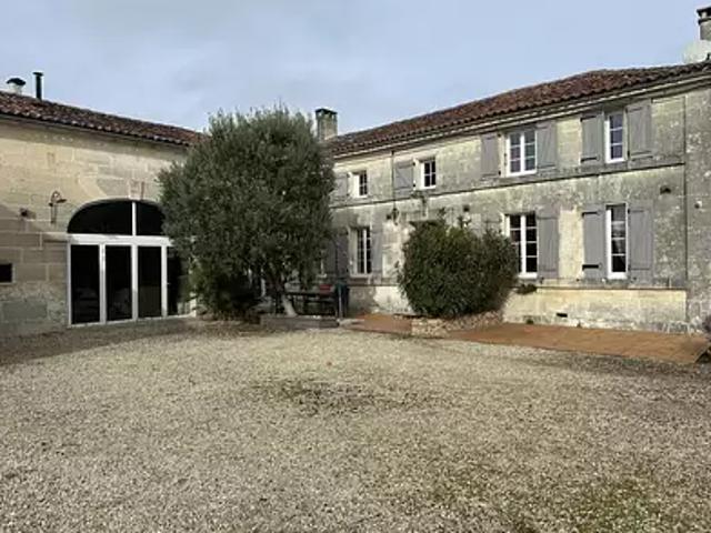 Saint Même les Carrières 16720 Achat / Vente maison 7 pièces t7