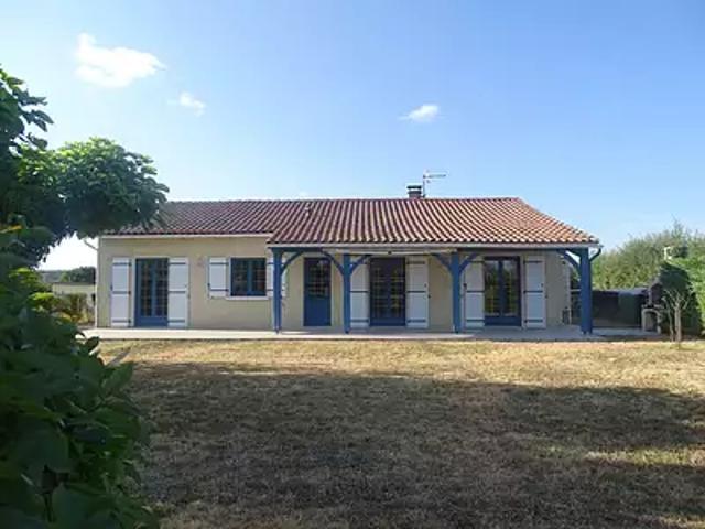 Saint Médard de Mussidan 24400 Achat / Vente maison 7 pièces t7 au dernier étage terrasse