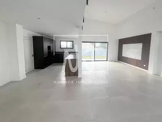 Saint Melaine sur Aubance 49610 Achat / Vente maison 6 pièces t6 au dernier étage terrasse