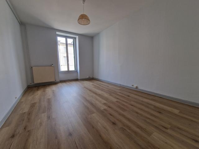 SAINT MIHIEL F5 123 m2