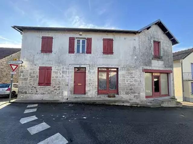 Saint Moreil 23400 Achat / Vente maison 5 pièces t5 au dernier étage