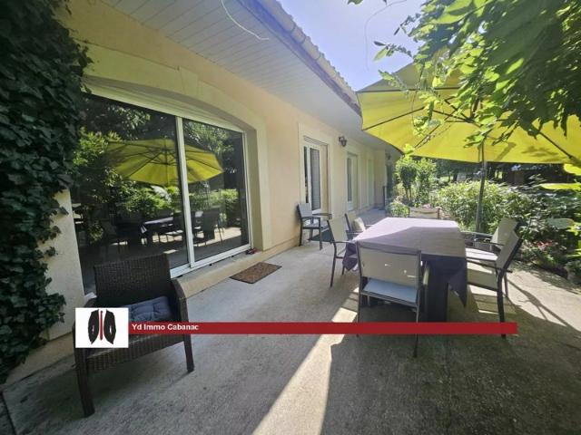 SAINT MORILLON – Propriété de plus de 2 hectares aux portes de Bordeaux