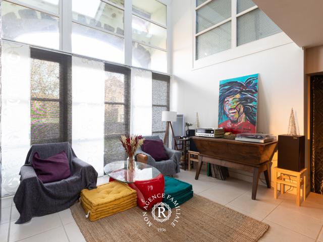 SAINT MYON Maison rénovée avec 3 chambres, mezzanine et prestations de qualité