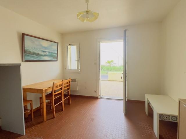 SAINT NIC vente à 100 m de la plage appartement T2 bis de 20 m² habitable Tarasse Parking privé
