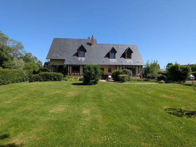 SAINT NICOLAS D'ALIERMONT Maison d’architecte au cœur du bourg 190M2 HABITABLE 5 CHAMBRES
