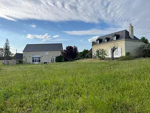 Saint Nicolas de Bourgueil 37140 Achat / Vente maison 4 pièces t4 au dernier étage parking
