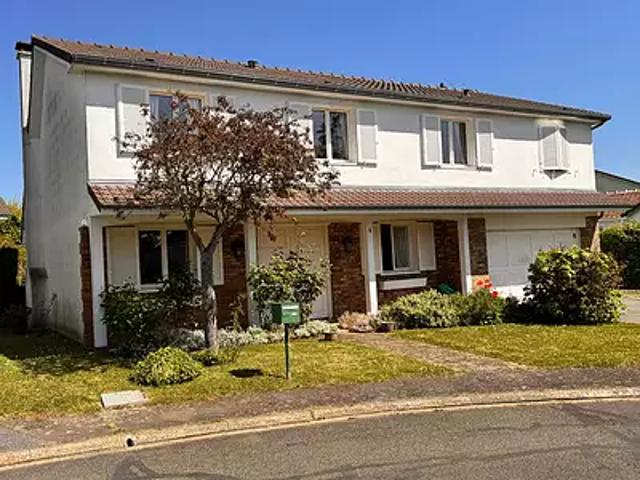 Saint Nom la Bretèche 78860 Achat / Vente maison 7 pièces t7 au dernier étage terrasse