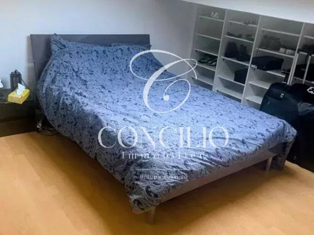 SAINT OUEN – QUARTIER DES PUCES DE PARIS Maison de caractère de 6 pièces avec extérieur