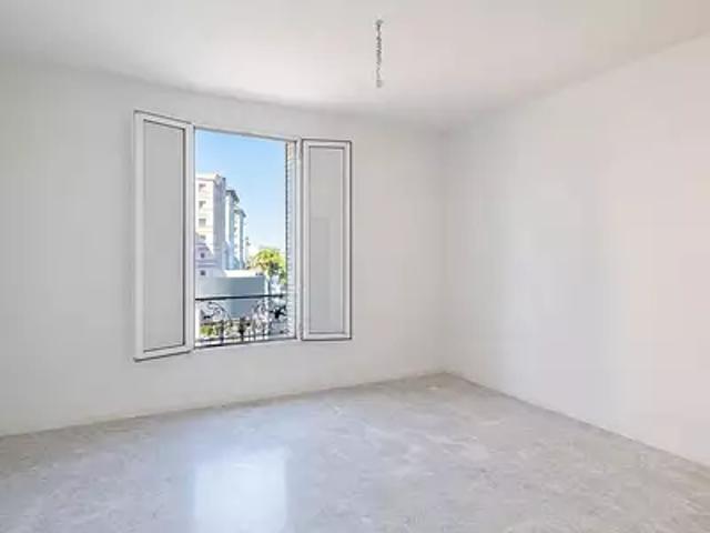 Saint Ouen sur Seine 93400 Achat / Vente appartement 2 pièces t2 cave