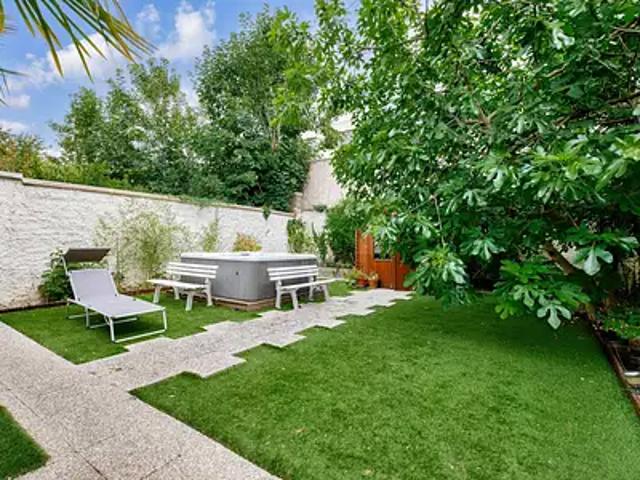 Saint Ouen sur Seine 93400 Achat / Vente maison 7 pièces t7 au dernier étage terrasse