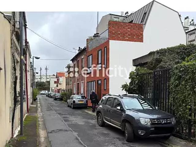Saint Ouen sur Seine 93400 Achat / Vente maison 5 pièces t5 terrasse cave