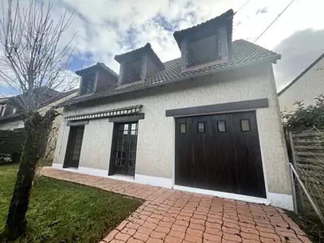 Saint Pantaléon de Larche 19600 Achat / Vente maison 4 pièces t4 parking