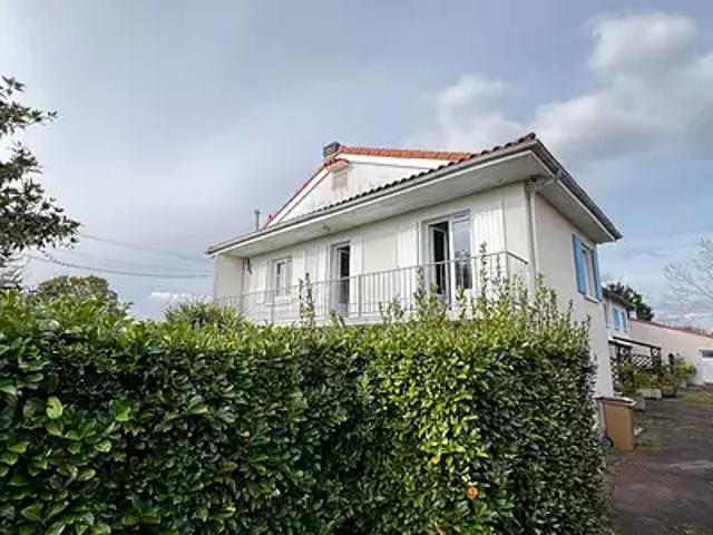 Saint Palais sur Mer 17420 Achat / Vente appartement 3 pièces t3 au dernier étage terrasse