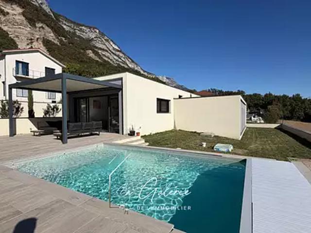Saint Paul de Varces 38760 Achat / Vente maison 5 pièces t5 piscine jardin