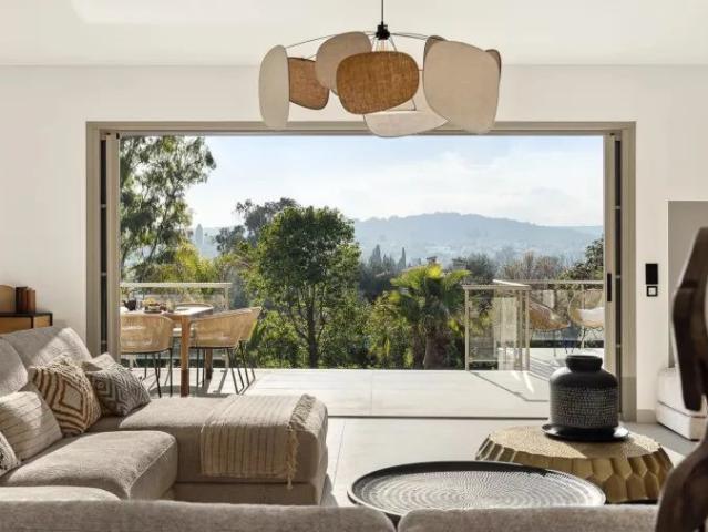 Saint Paul de Vence Proche du village Villa contemporaine neuve