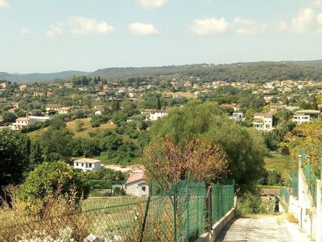 SAINT PAUL DE VENCE, vaste villa, avec vue et piscine