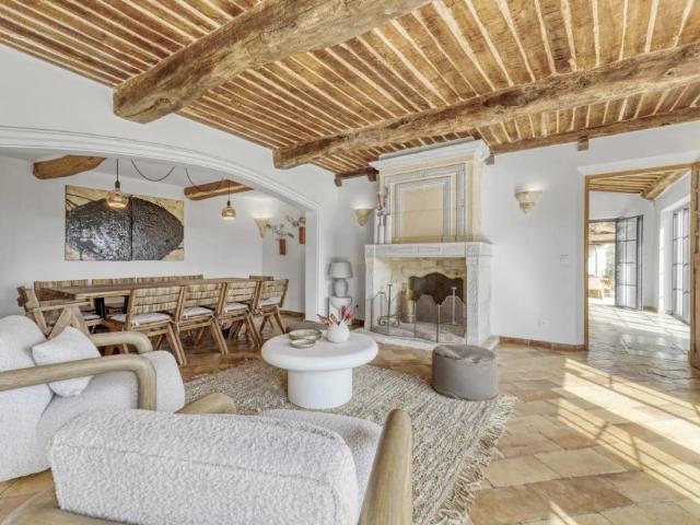 Saint Paul de Vence Villa provençale avec vue collines et mer 5 chambres