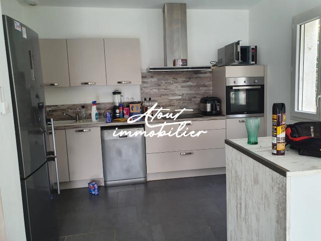 Saint Paul et Valmalle, récente villa F4 en duplex !