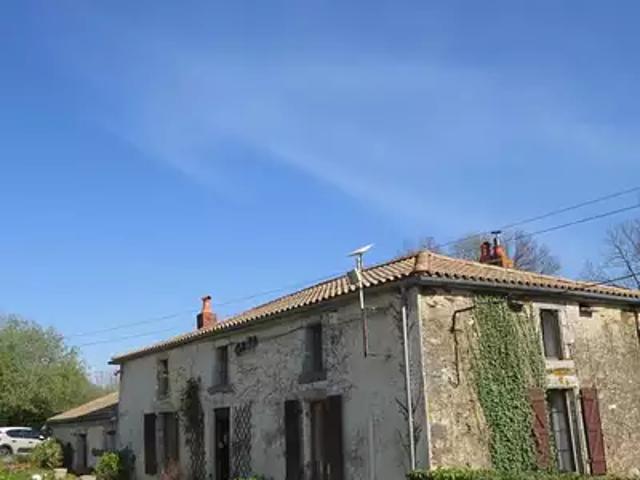 Saint Paul en Gâtine 79240 Achat / Vente maison 8 pièces t8
