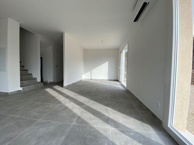 Saint Paul Lez Durance: location maison T4 avec jardin et belle terrasse