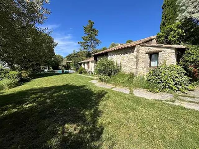 Saint Paul Trois Châteaux 26130 Achat / Vente maison 7 pièces t7 piscine parking