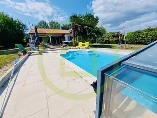 Saint Paul 33390 Achat / Vente maison 6 pièces t6 au dernier étage piscine