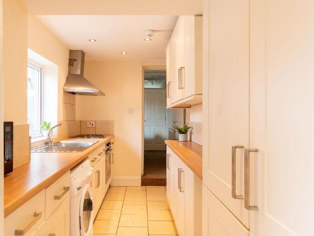 Saint Paul's Parade, Cheltenham GL50 5 bed house to rent £2,817 pcm £650 pw
