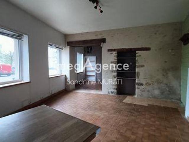 Saint Pays de la Loire 53370 104565614