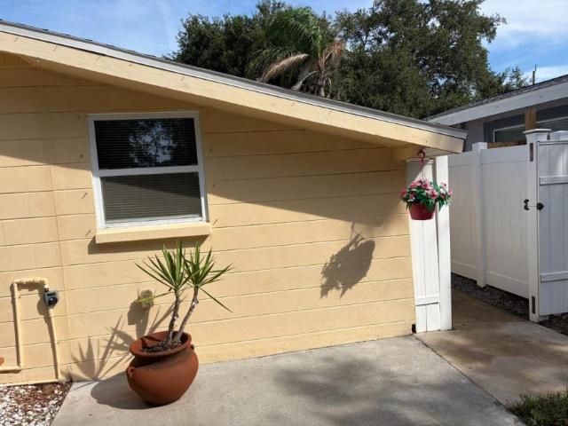 Saint Petersburg FL 33703 106220276
